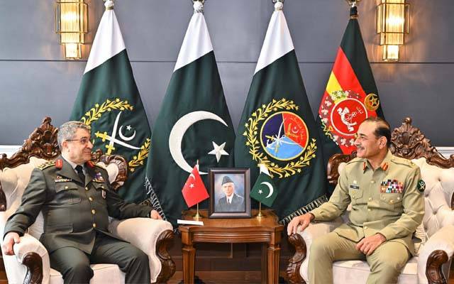  ترک فوج کے چیف آف جنرل اسٹاف کی فیلڈ مارشل سید عاصم منیر سے ملاقات؛مستحکم تعلقات  پر اطمینان کا اظہار