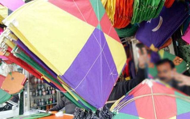 بسنت:تاوا،ڈیڑھ تاوا گڈا،شرلا ،پری کتنے میں ملیں گے؟