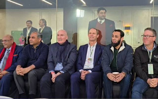 آخری ٹی 20 میچ:آسٹریلیا کے ہائی کمشنر، عطا اللہ تارڑ بھی قذافی سٹیڈیم پہنچ گئے