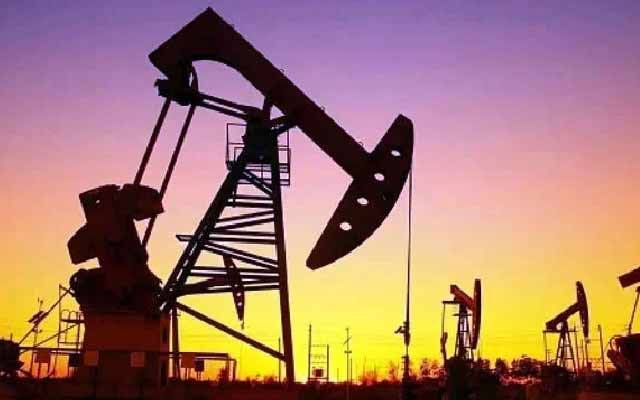  عالمی منڈی میں تیل کی قیمتیں گر گئیں