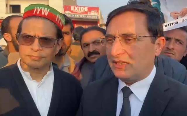 عمران خان کی طبیعت پہلے سے قدرے بہتر ، بشریٰ بی بی کی فیملی ملاقات ہوگئی،بیرسٹر گوہر 