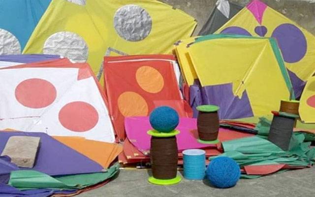 پتنگ اورڈورکی مانگ میں بےپناہ اضافہ، قیمتیں آسمان کو چھونے لگیں