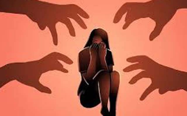 سوشل میڈیا دوستی ۔۔ دو دوستوں نے20 دن لڑکی کو نشہ آور ٹیکے لگا کر منہ کالا کیا