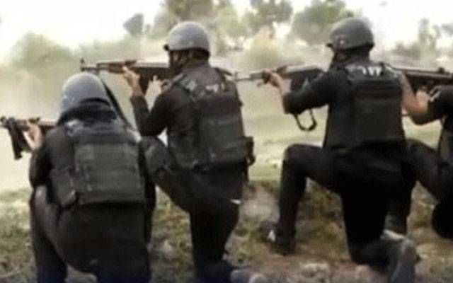 سندھ اور پنجاب پولیس کا مشترکہ آپریشن، انعام یافتہ بدنامِ زمانہ ڈاکووں نےسرنڈر کر دیا
