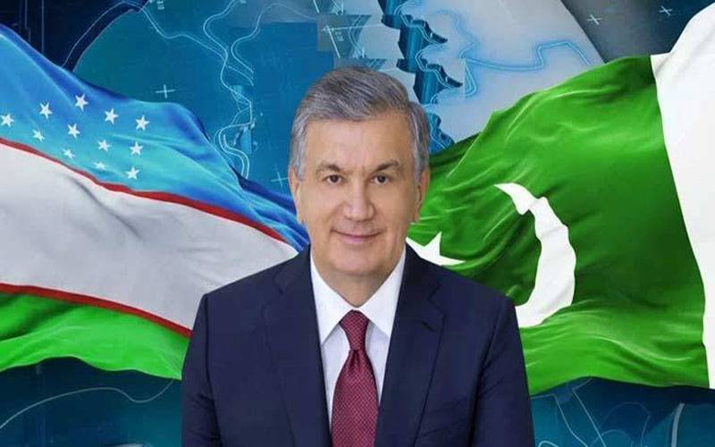 ازبک صدر دو روزہ دورے پر پاکستان پہنچ گئے، پرتپاک استقبال، 21 توپوں کی سلامی