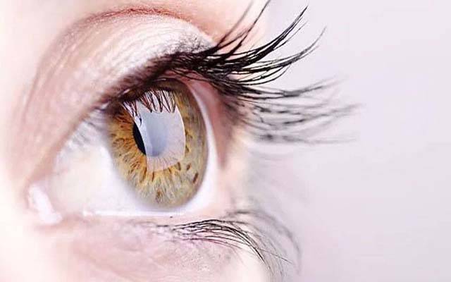 یو اے ای میں آنکھوں کی بیماری بڑھنے لگی، ماہرین نے خبردار کردیا