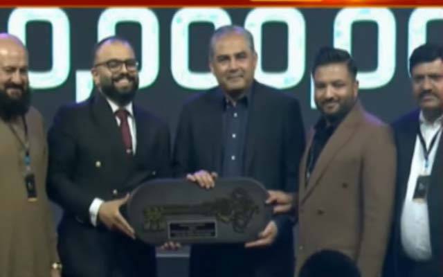 ملتان سلطانز دو ارب پینتالیس کروڑ روپے میں بِک گئی، نیا نام بھی سامنے آگیا 
