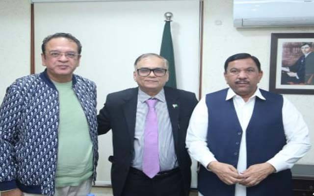 ملک شفیع کھوکھر  سے بیرسٹر امجد ملک کی ملاقات،عرفان کھوکھر کی وفات پراظہارِ تعزیت
