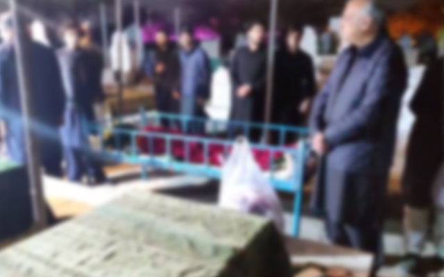 سینئر سیاستدان زعیم قادری کی نماز جنازہ ادا، میانی صاحب قبرستان میں تدفین کردی گئی