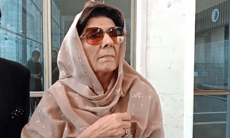 عمران خان کی آنکھ کا معاملہ، علیمہ خان پھٹ پڑیں، سخت ردعمل