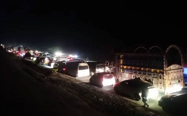 پی ٹی آئی احتجاج: پنجاب سے کے پی کے جانیوالے تمام راستے مکمل بند 