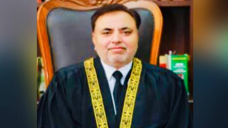 جسٹس غلام مصطفیٰ 5 سال کیلئے چیف الیکشن کمشنر آزاد کشمیر مقرر