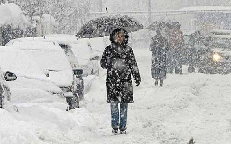 درجہ حرارت منفی 5 سینٹی گریڈ تک گرنے،6 انچ تک شدید برفباری کی پیشگوئی