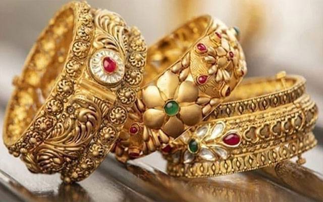 سونا اور چاندی مزید مہنگے، ایک تولہ سونا 7100 روپے بڑھ گیا