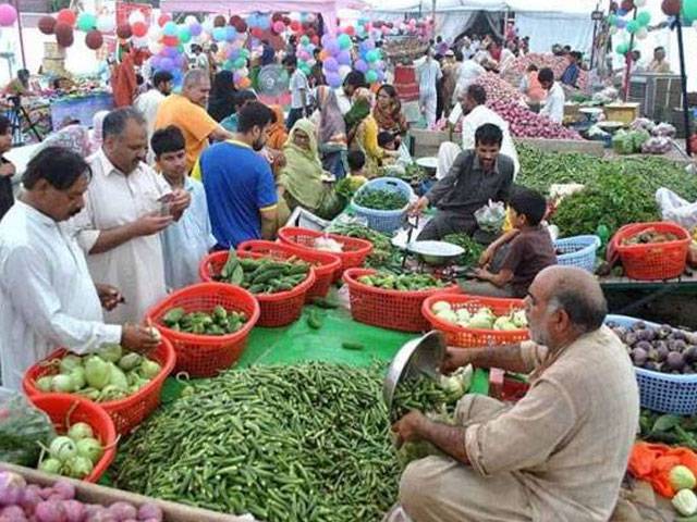 ٹاؤن شپ ماڈل بازار میں رمضان ریلیف، پھلوں اور سبزیوں کی قیمتوں میں کمی
