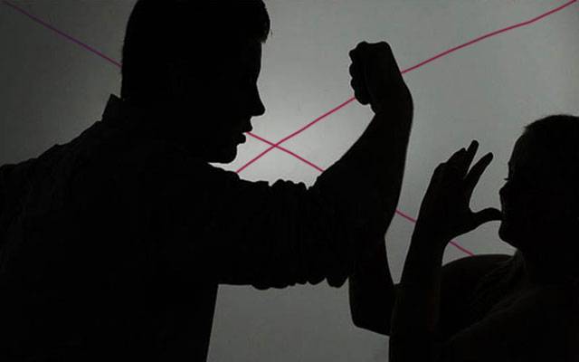 لاہور: خاتون کے قتل پر چیئرپرسن پنجاب ویمن پروٹیکشن کا نوٹس، ملزم گرفتار