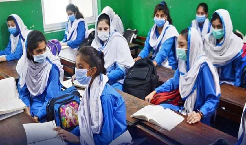 پنجاب کے سرکاری اسکولوں کو ٹھیکے پر دینے کا فیصلہ