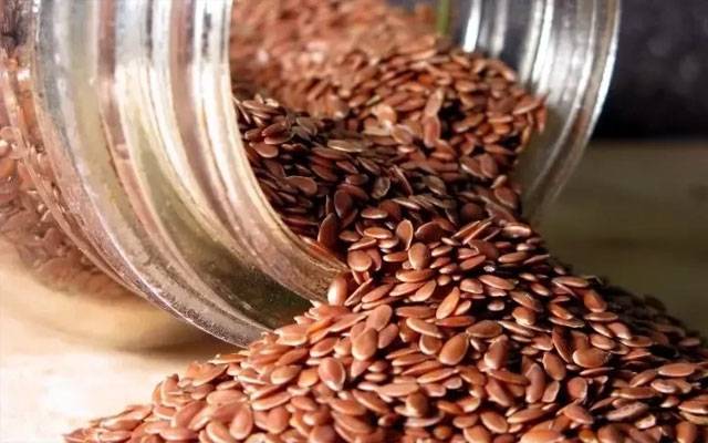 فوائد حاصل کرنے کیلئے السی کے بیج کب اور کیسے کھائیں؟ مکمل رہنمائی
