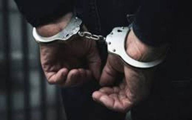 لاہور کے مختلف علاقوں میں کارروائیاں: ریکارڈ یافتہ ڈاکو سمیت 4 ملزمان گرفتار 