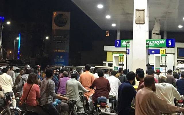 سپلائی بحال نہ ہونےکی صورت میں پیر سے پیٹرول پمپس بند ، ڈیلرز ایسوسی ایشن نے خبر دار کر دیا