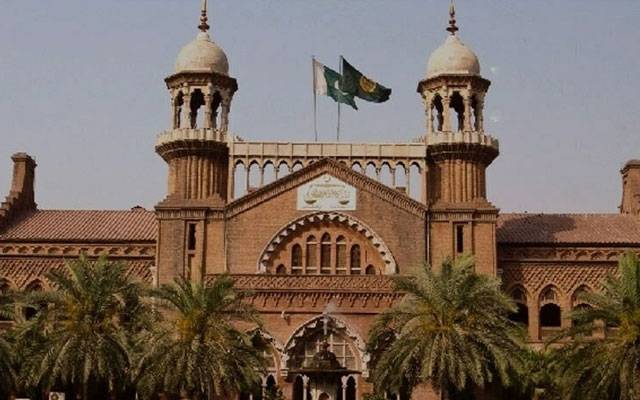 پیٹرولیم مصنوعات کی قیمتوں میں اضافے کا طریقہ کار؛درخواستیں سماعت کیلئے مقرر