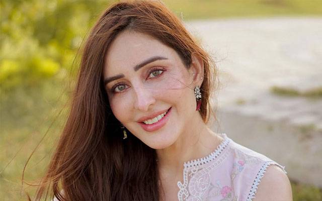 کترینہ کیف سے تشبیہ دینے پر سدرہ نیازی نے کیا کہا؟