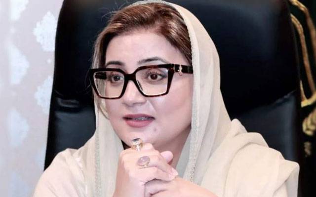 آج کا دن ہر اس عورت کے نام جو باہمت، باصلاحیت اور جرأت مند ہے: عظمیٰ بخاری