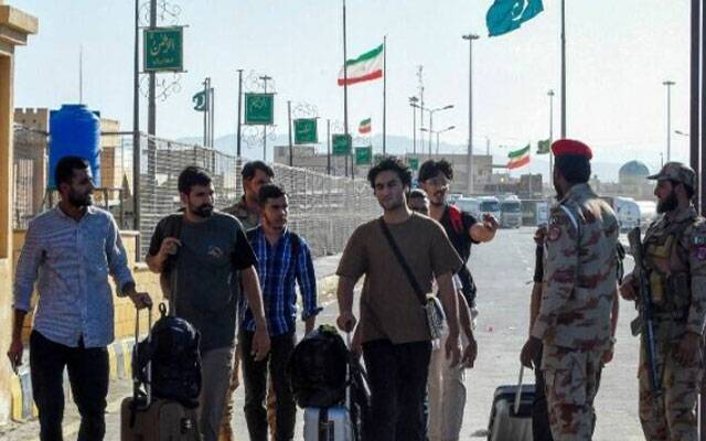 ایران میں پھنسے پاکستانی شہریوں سے سفارتخانے میں اپنی رجسٹریشن یقینی بنانے کی اپیل