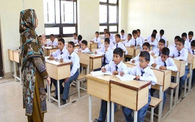پنجاب حکومت کا آؤٹ سورس اسکولوں کی کارکردگی جانچنے کا فیصلہ