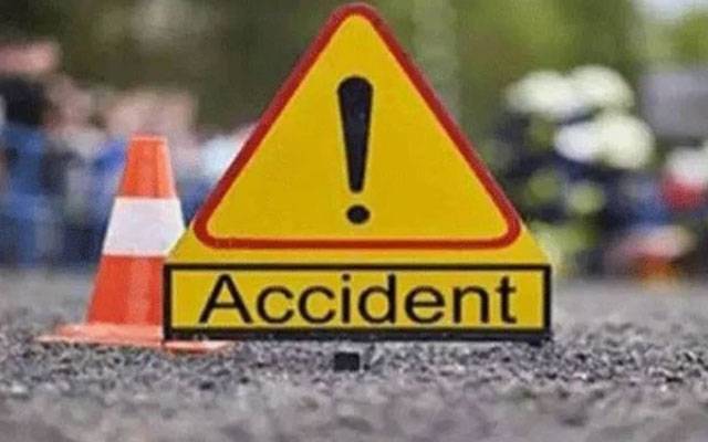 لاہور میں 273 ٹریفک حادثات، 327 افراد زخمی 