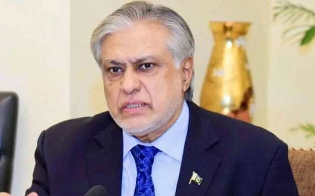 اسحاق ڈار کا چینی وزیر خارجہ سے ٹیلیفونک رابطہ، خطے کی صورتحال پر تبادلہ خیال