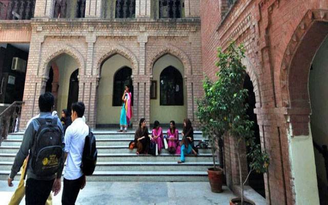سندھ میں کفایت شعاری پالیسی کے تحت کالجز عارضی طور پر بند کرنے کا فیصلہ