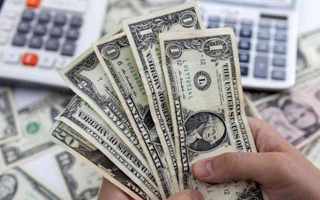 ڈالر کی قیمت میں معمولی کمی 