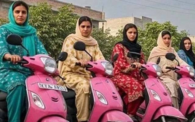  کوئٹہ میں الیکٹرک بائیکس سکیم کا افتتاح ؛ ورکنگ وویمن اور طلبہ میں 20 ہزار بائیکس تقسیم کی جائیں گی 