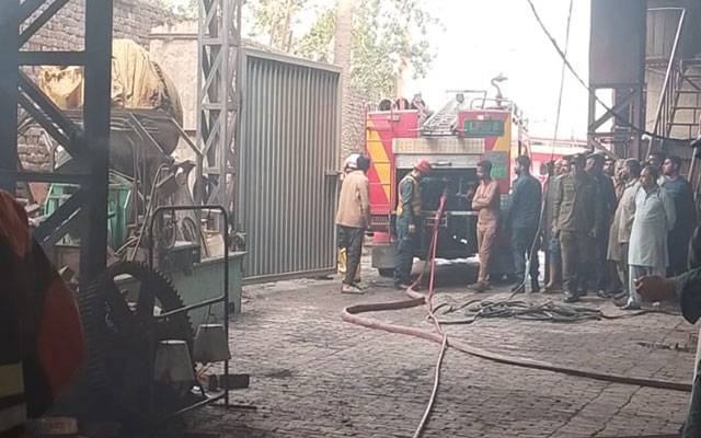 لاہور: مزدور ٹیکسائل فیکٹری میں آئل پیٹی میں گر کر جاں بحق