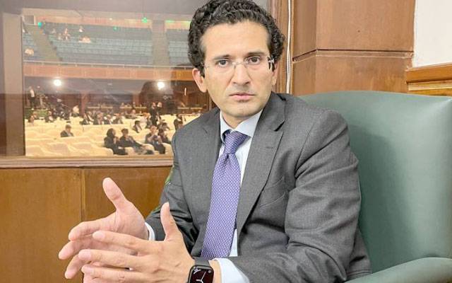 کل اوسط نرخوں کی بنیاد پر پیٹرولیم مصنوعات کی قیمتوں کا تعین ہوگا: وزیر پیٹرولیم