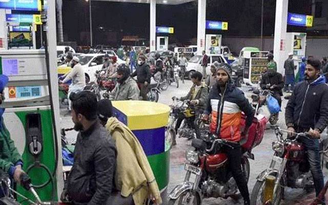 موٹرسائیکل سواروں کو عید تک پیٹرول مفت دینے کا اعلان