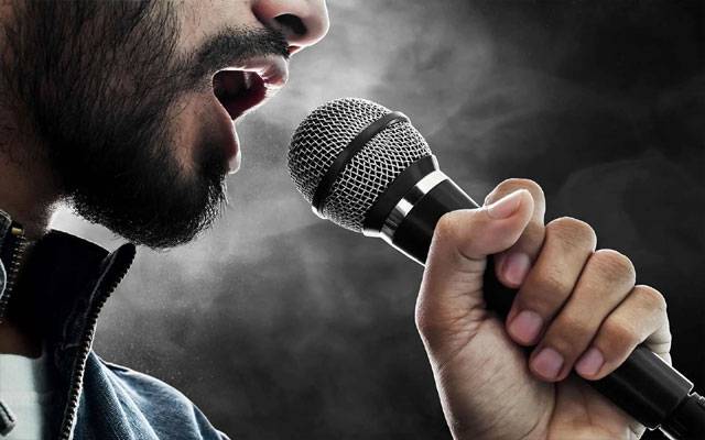  معروف گلوکار و ریپر  کے خلاف کارروائی کی ہدایت، پاسپورٹ ضبط کرنے کا حکم