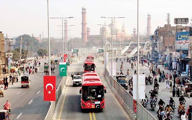  میٹرو بسوں کیلئے کرایہ کی پالیسی میں تبدیلی 