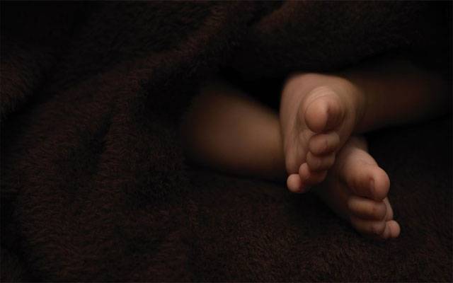 برکی میں 10 ماہ کے بچے کی پر اسرار ہلاکت، تحقیقات شروع 