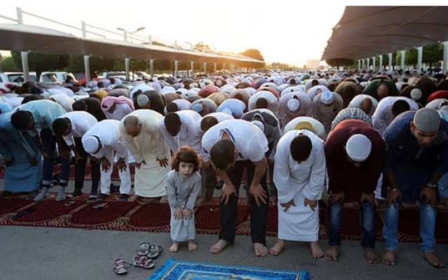 متحدہ عرب امارات میں نمازِ عید کھلے مقامات میں ادا کرنے پر پابندی عائد