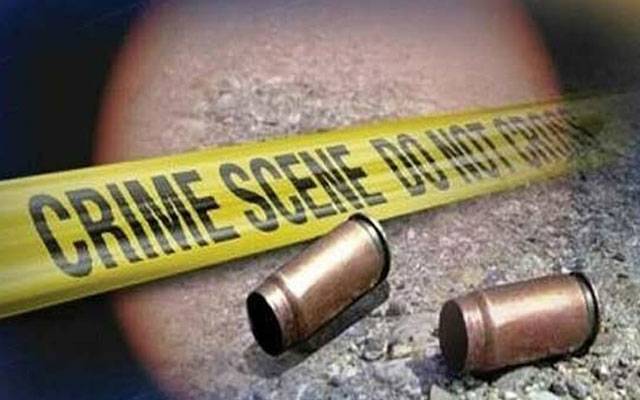 ڈیفنس اے : باپ نے فائرنگ کر کے بیٹا قتل،بیوی اور بیٹی کو زخمی کر کے خودکشی کر لی 