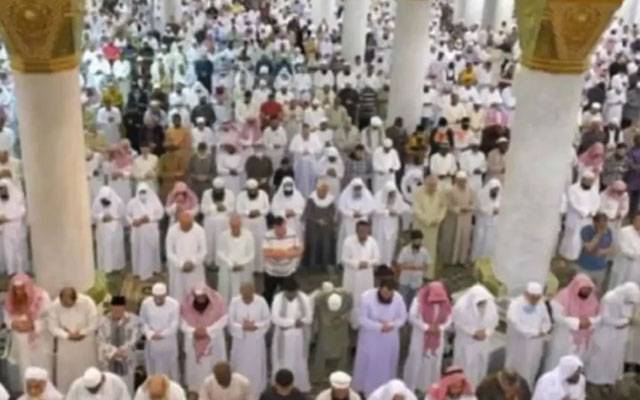 سعودی سمیت خلیجی ممالک میں آج عیدالفطر منائی جارہی ہے