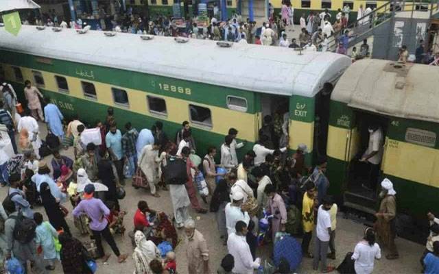 عید کے تین دن، پاکستان ریلوے کی آمدنی نے نیا ریکارڈ قائم کر دیا