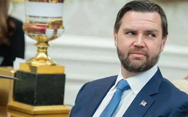 ہم ایران سے جلد نکل جائیں گے، گیس کی قیمتیں دوبارہ کم ہوجائیں گی، امریکی نائب صدر