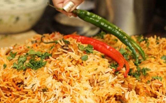  مہینہ بھر مفت بریانی کھائیں ! ریسٹورنٹ کی انوکھی پیشکش