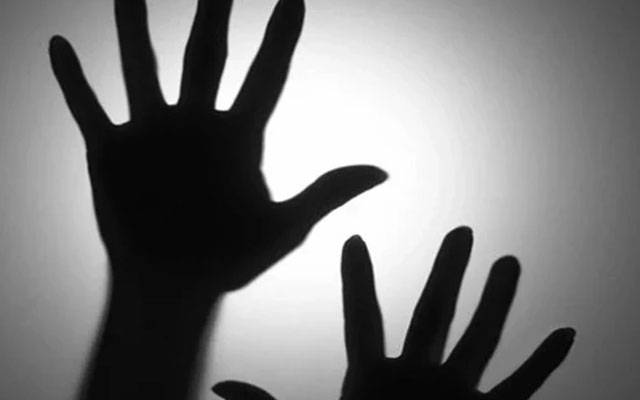 خانیوال: محلے دار ریلوے ملازم کی9 سالہ معصوم  بچی کیساتھ زیادتی کی کوشش