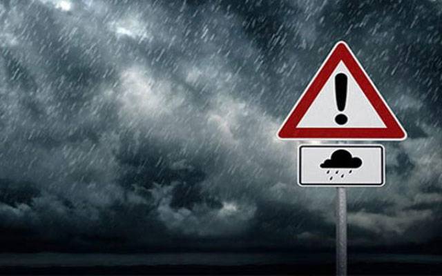 اگلے 12 سے 24 گھنٹوں کے دوران گرج چمک کیساتھ بارش کا امکان: الرٹ جاری 