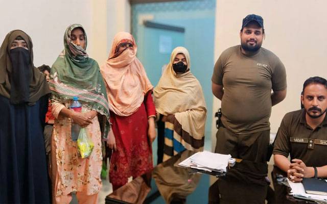 بورے والا: ہنی ٹریپ کے ذریعے بلیک میلنگ میں ملوث گروہ گرفتار 