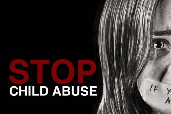 ریس کورس میں بچی سے نازیبا حرکات، ملزم پستول چلنے سے زخمی
